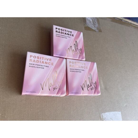 3 Mally Beauty Positive Radiance Skin Perfecting Highlighter Pearlicious Pink - Picture 7 of 12